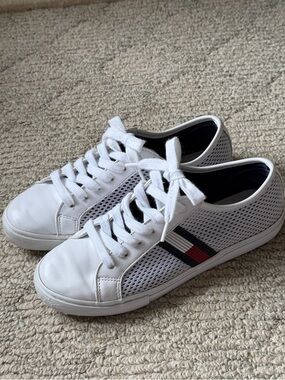 Tommy Hilfiger Liliana White Sneakers with Navy & Red Stripe